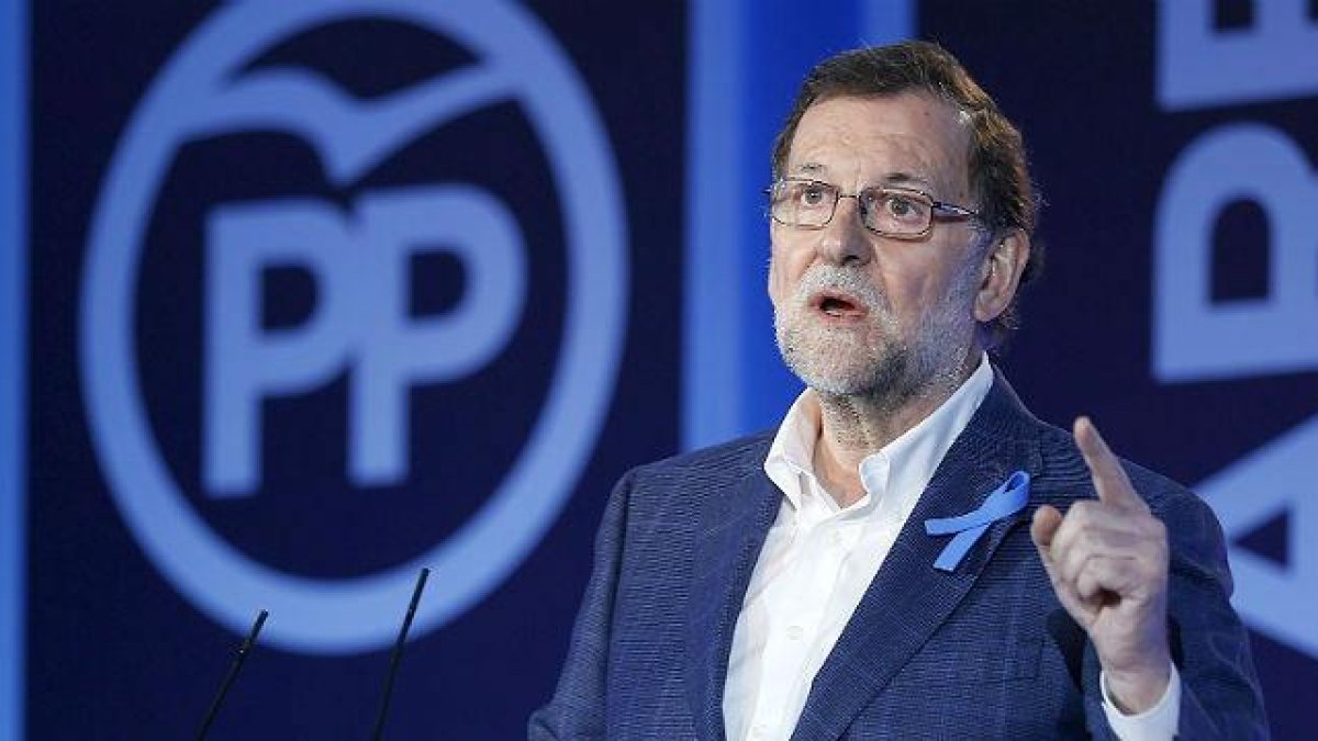 El líder del PP y presidente del Gobierno en funciones tilda el acuerdo PSOE-C's de 