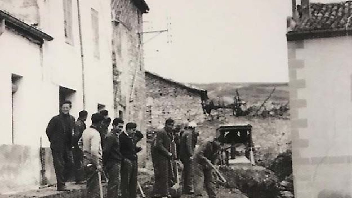 Labor que en los 70 hicieron los vecinos de Vallarta de Bureba.