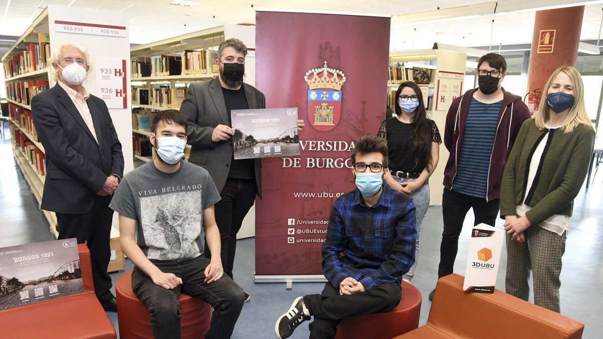 Los miembros del grupo de la UBU que han reconstruido el Burgos de 1921. ICAL