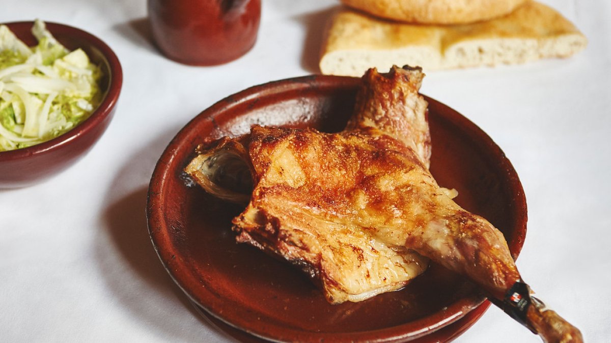 El lechazo y el vino son los productos estrella