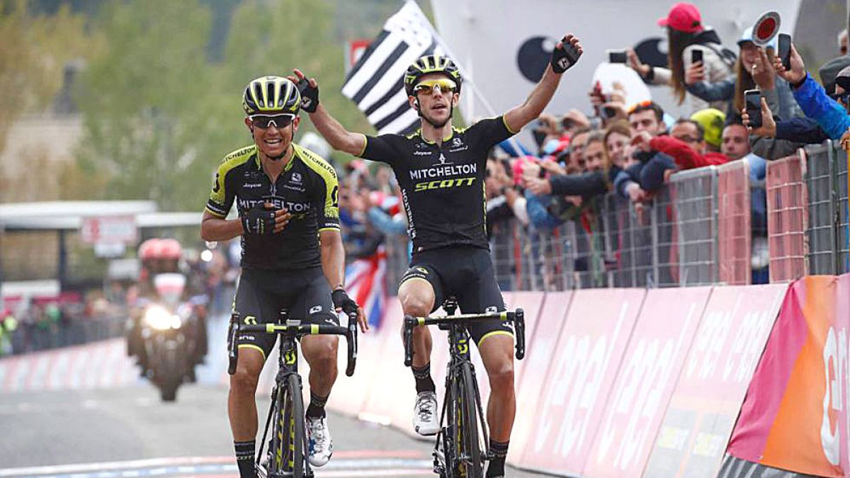 Simon Yates y Esteban Chaves firmaron un doblete en una etapa del Giro de Italia de 2018. ECB