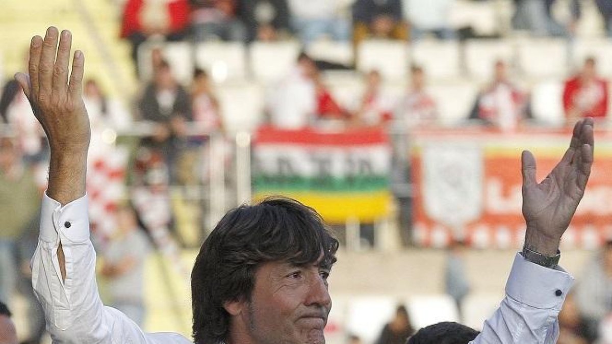 Salinas gesticula durante un partido.-SANTI OTERO