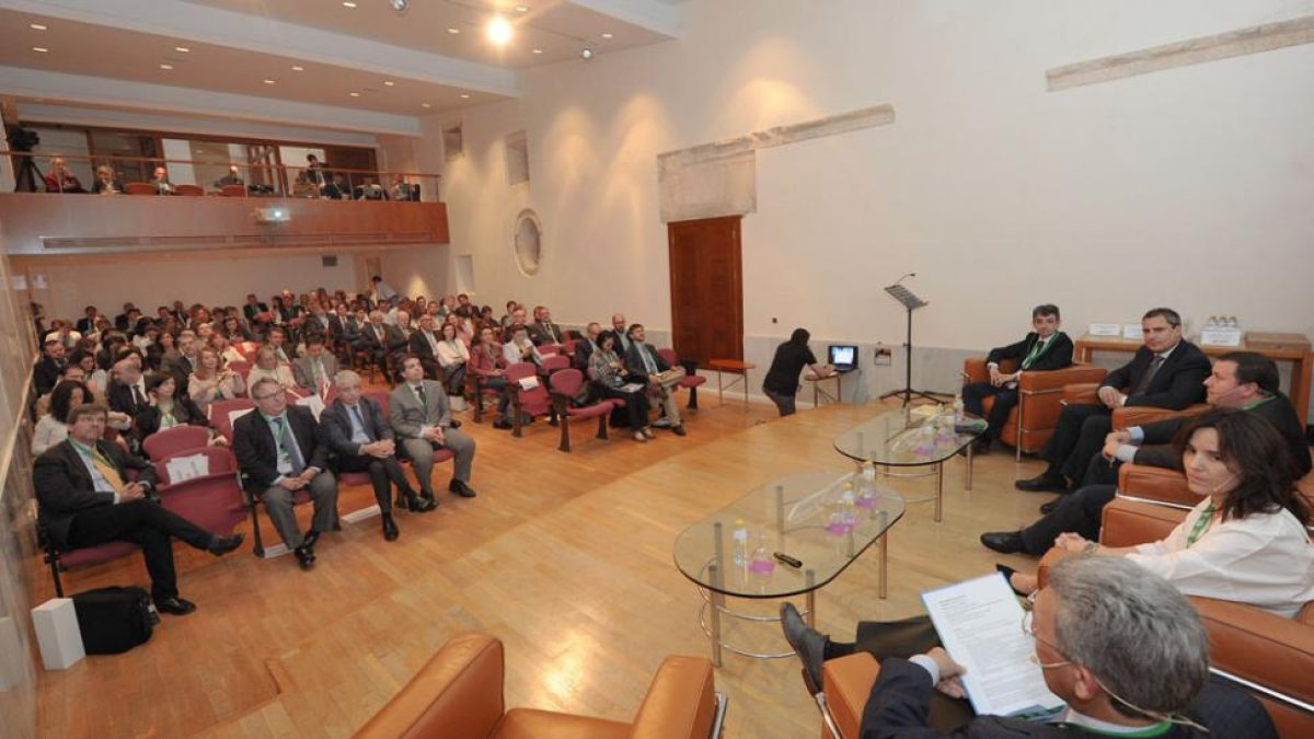 Imagen de la jornada celebrada ayer en Palacio de Saldañuela.-ISRAEL L. MURILLO