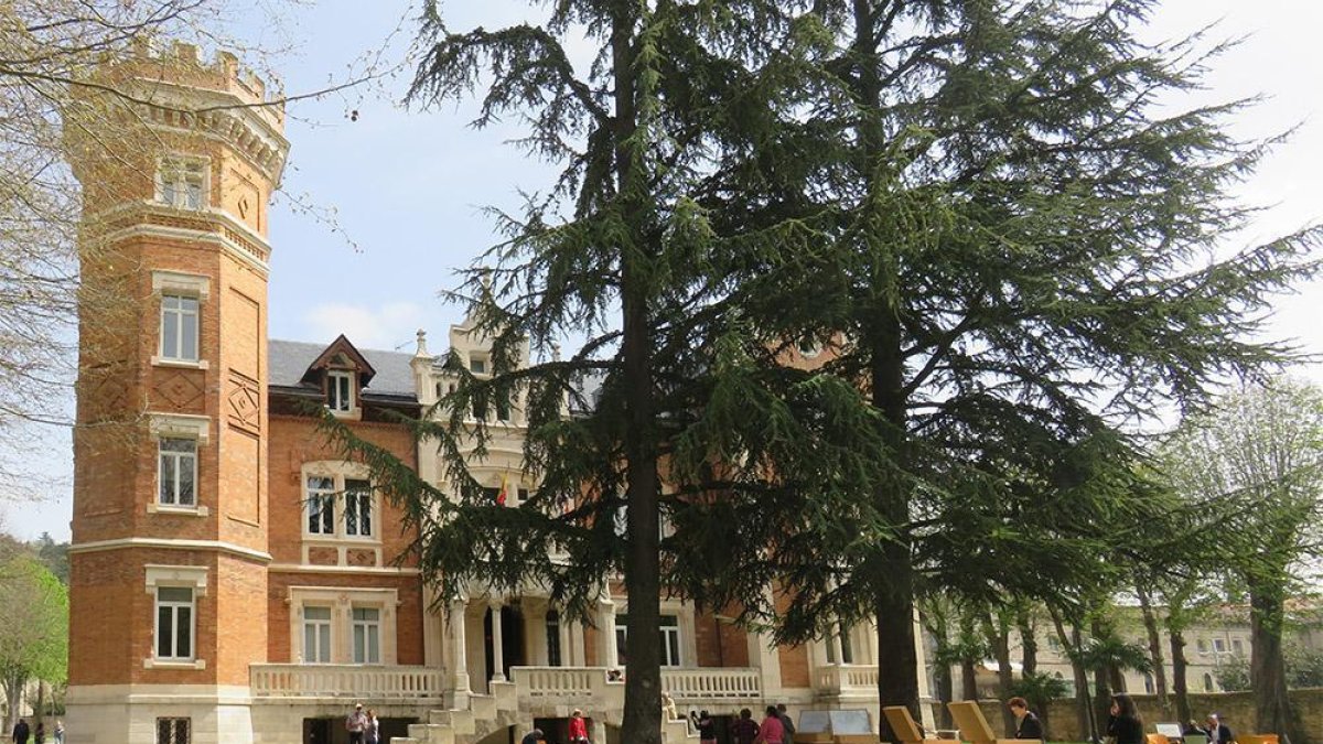 El Palacio de la Isla, sede del nstituto Castellano y Leonés de la Lengua-D. G.