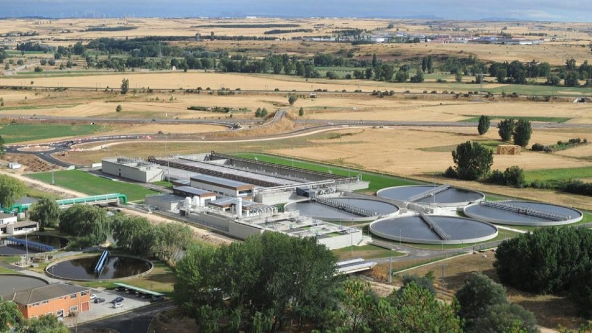 Vista aérea de la depuradora de Burgos. ECB