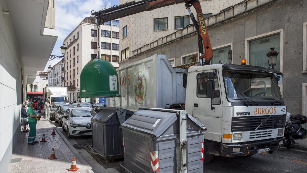 El PP plantea adherirse al proyecto ‘Reciclos’ para el incentivo del reciclaje. SANTI OTERO