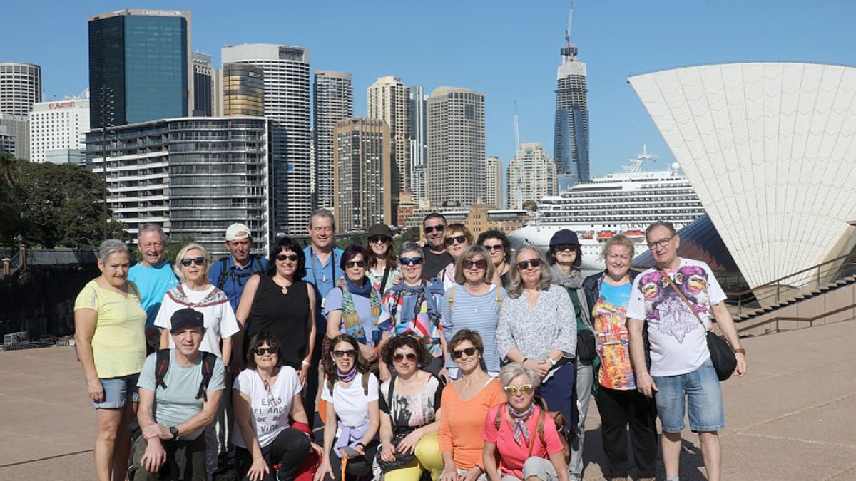 El grupo pudo hacer turismo porque se fueron adelantando por poco a las medidas de confinamiento en sus destinos y han vuelto sin síntomas. ECB