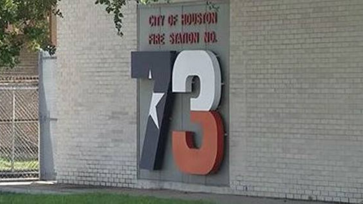 La estación de bomberos número 73 de Houston donde han sido abandonados los menores.-