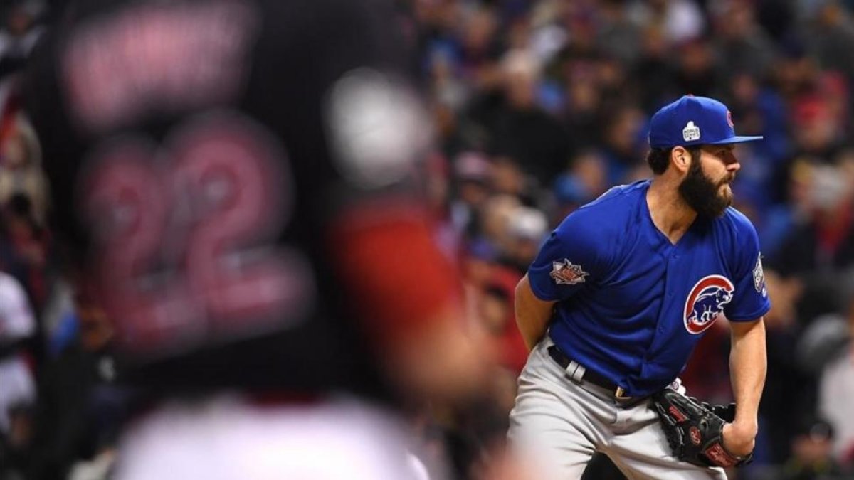Jake Arrieta firmó una inmensa actuación para igualar la serie.-JASON MILLER