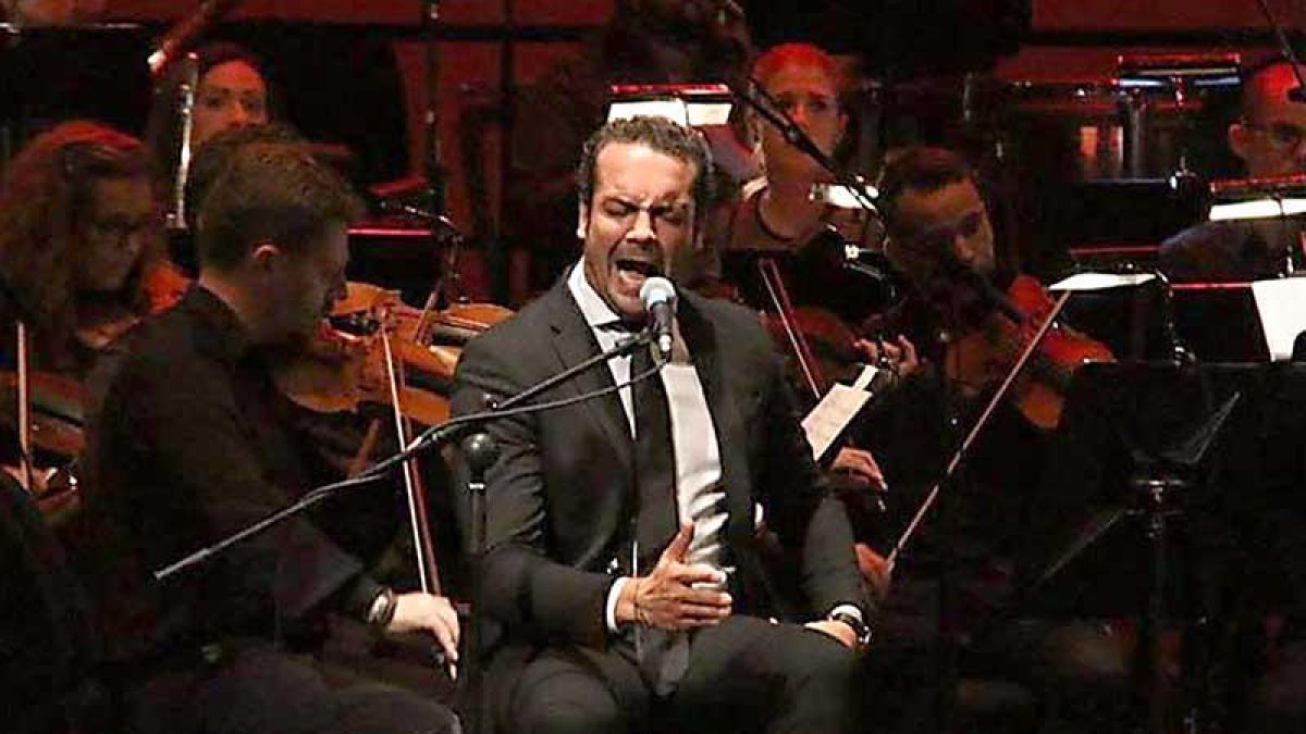 Jesús Méndez abre el programa el 20 de enero en el Teatro Principal.-