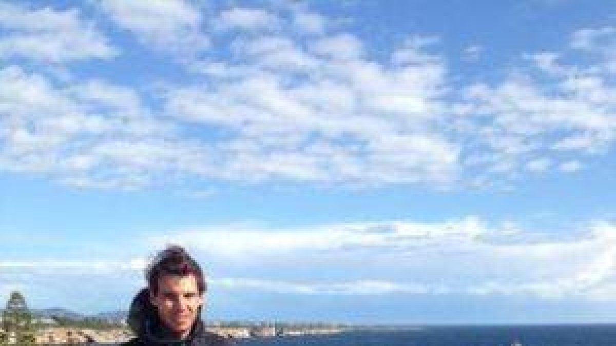 Rafael Nadal, en Porto Cristo, durante su primer día de descanso tras ser operado de apendicitis.-Foto: FACEBOOK