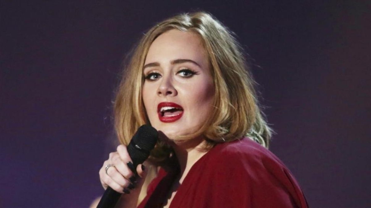 Adele.-AP / JOEL RYAN