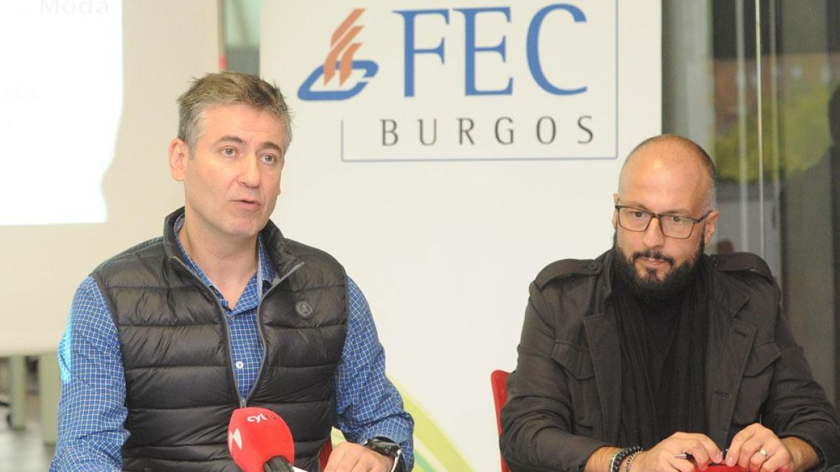 Julián Vesga y Ángel Tamayo, durante la presentación.-ISRAEL L. MURILLO