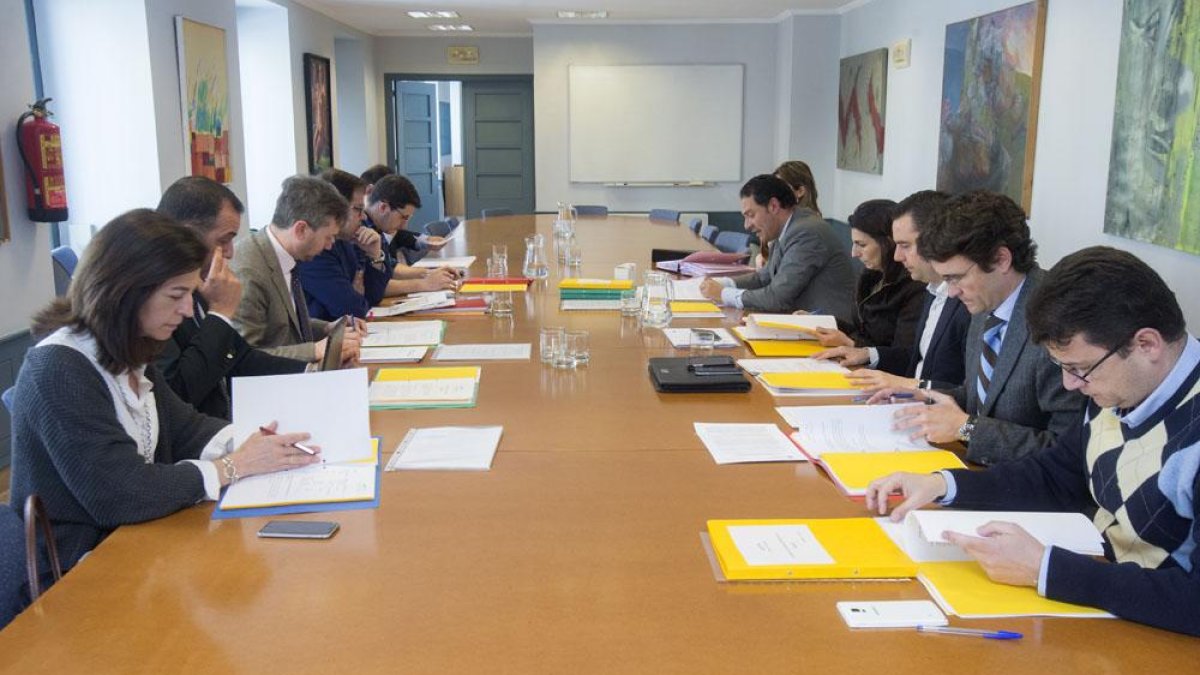 Imagen de archivo de la última reunión del patronato de la fundación.-RAÚL G. OCHOA