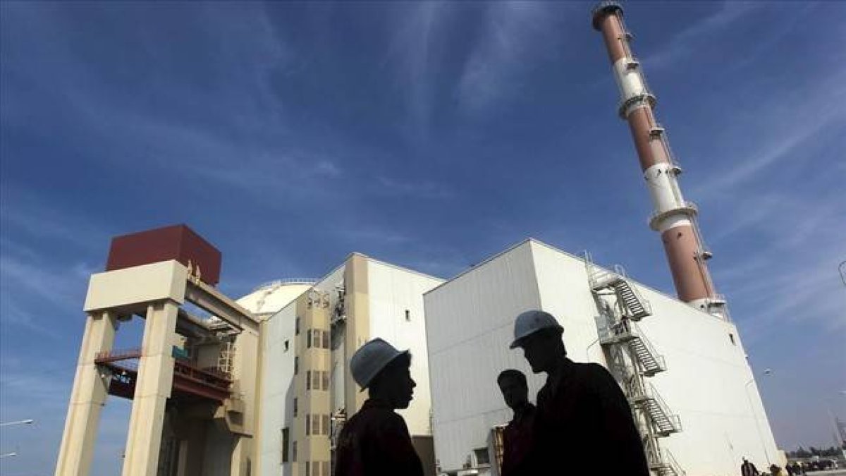 La planta nuclear de Bushehr, en Teherán, en octubre del 2010.-REUTERS