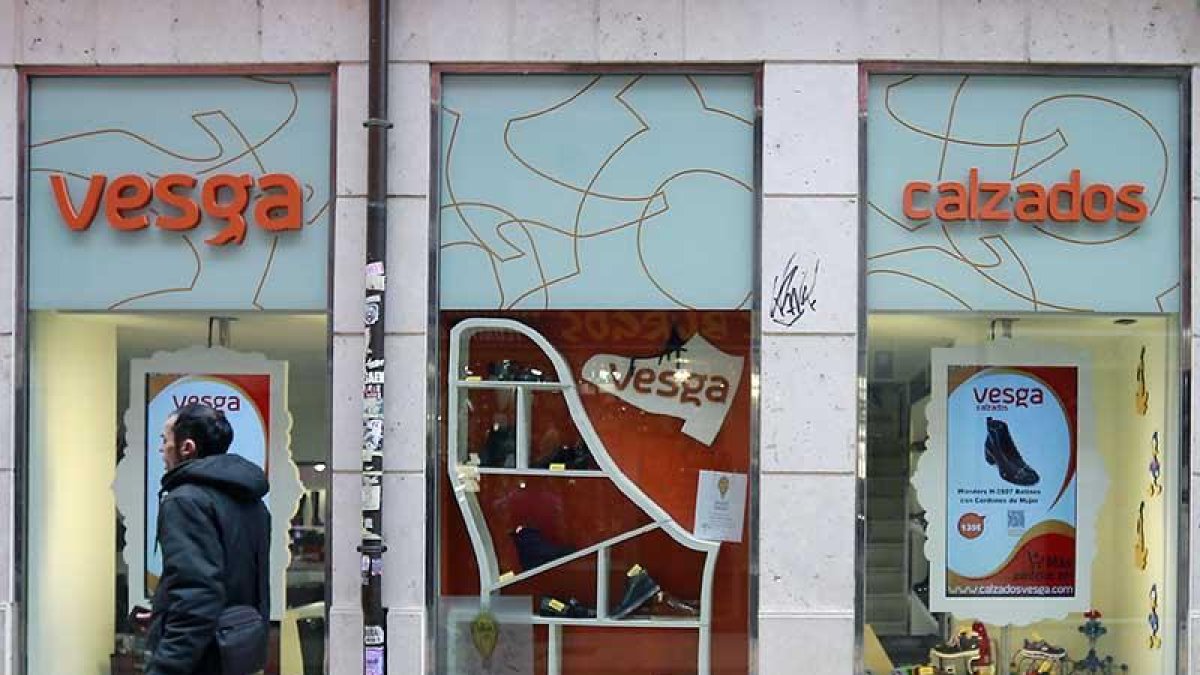 La plataforma que luce esta zapatareía pertenece a Innoshop.-RAÚL G. OCHOA