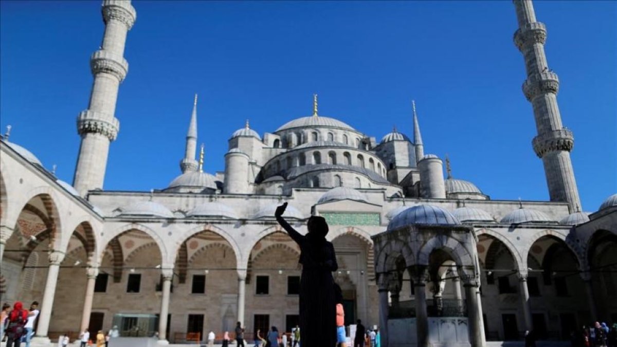 La mezquita azul,el pasado martes.-REUTERS / AMMAR AWAD