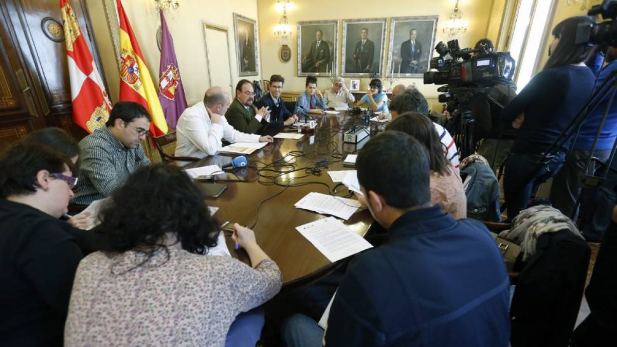 Un momento de la presentación de la iniciativa con que se cerrará este año la programación del Plan Rural-R. O.