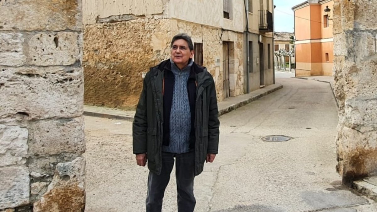 Imagen del alcalde de Gumiel de Mercado, Pedro Gómez. L.V.L.