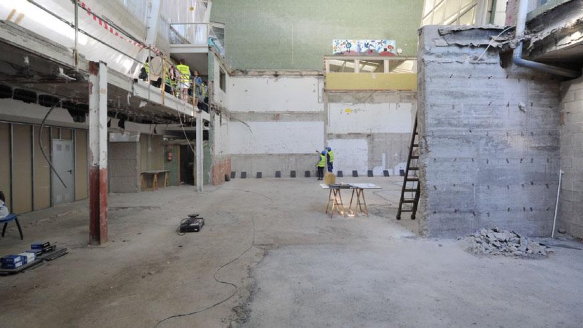 El espacio conocido como la Casita de Muñecas acogerá tres planta, ganando 600 metros cuadrados para diversos usos.-ISRAEL L. MURILLO