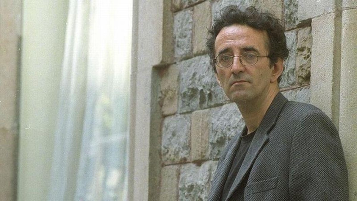 Roberto Bolaño, en el 2001.-ARCHIVO / QUIM ROSER