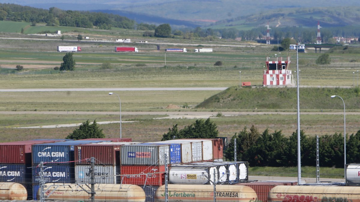 Vista parcial del Puerto Seco de Burgos. RAÚL G. OCHOA