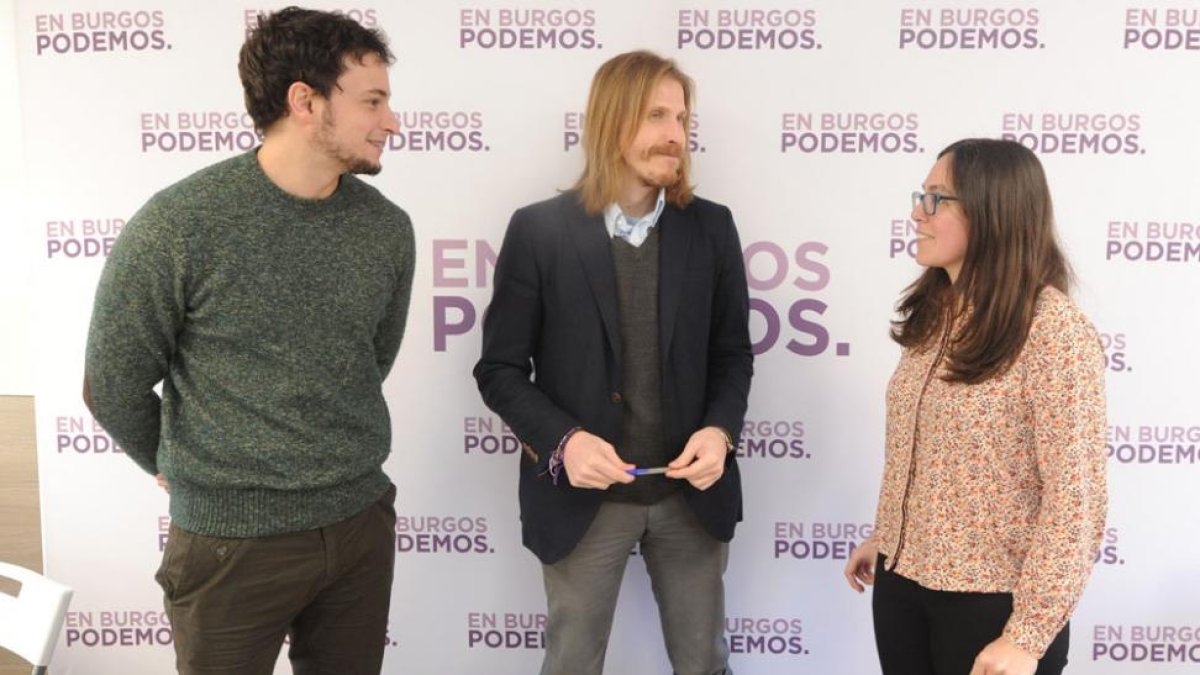 Félix Díez, Pablo Fernández y Laura Domínguez, ayer momentos antes de la rueda de prensa.-ISRAEL L. MURILLO