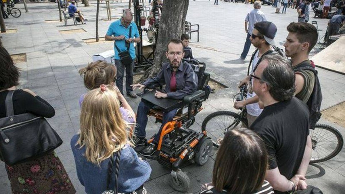 Pablo Echenique, en un acto de Podemos en Barcelona, el pasado mayo durante la campaña de las europeas.-Foto: JOAN CORTADELLAS