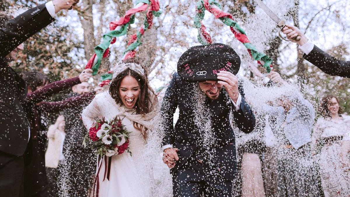 La instantánea de la boda de los vitorianos Miren y Xabier ha sido seleccionada en el top 50 del portal JunebugWeddings.-People Producciones
