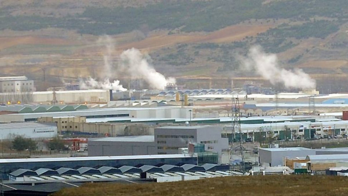 El PP contempla obras de conservación y mejora en los polígonos industriales.-ISRAEL L. MURILLO