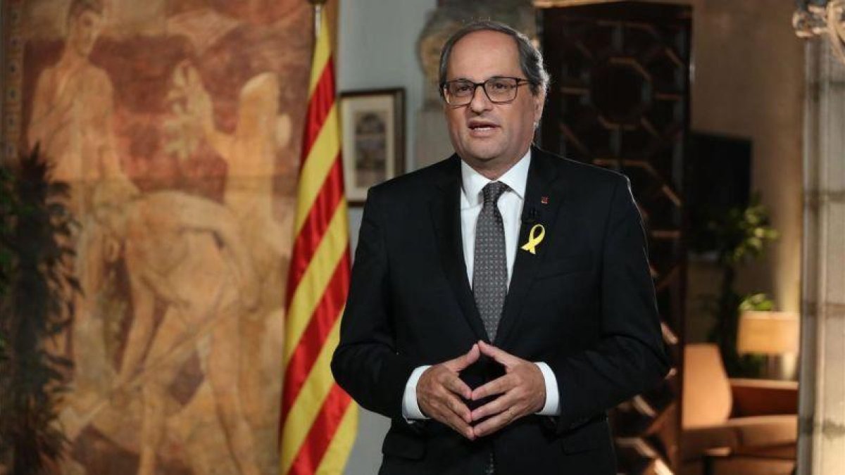 El president Torra durante el mensaje institucional con motivo de la Diada Nacional de Cataluña.-JORDI BEDMAR