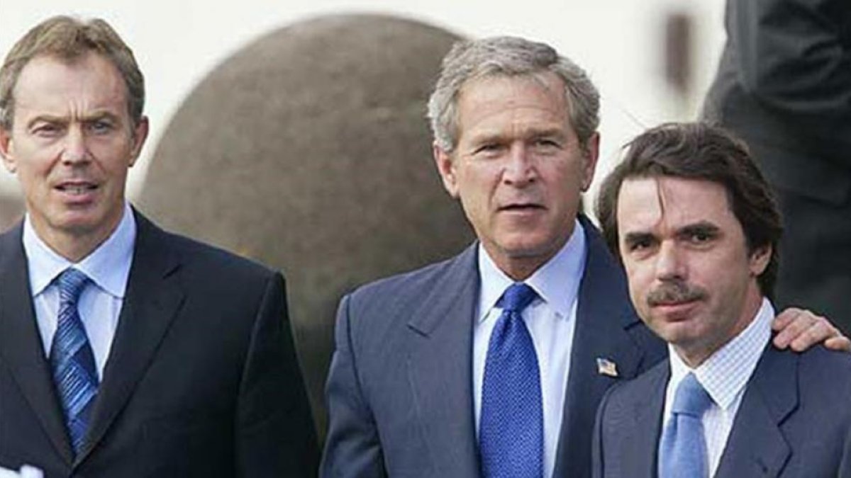 Tony Blair, George Bush y José María Aznar, en la foto de las Azores, el 16 de marzo del 2003.-