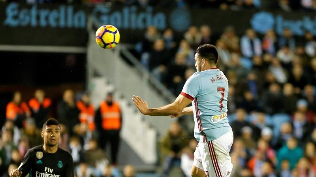 Maxi marce el segundo gol del Celta.-EFE