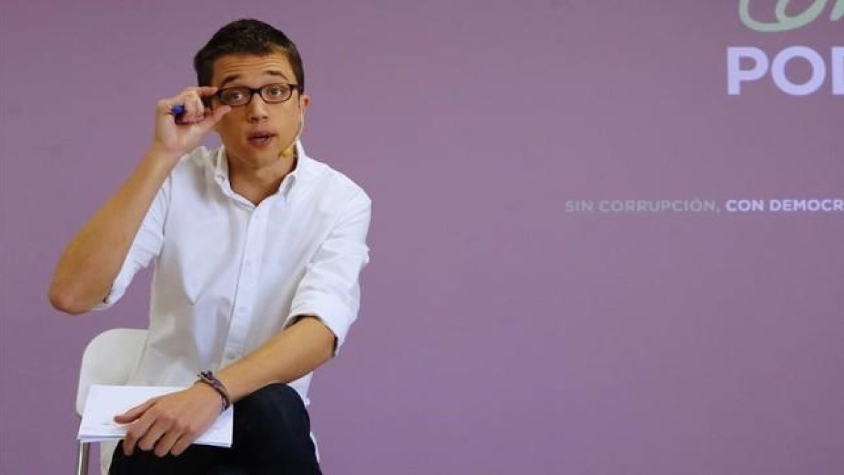 Inigo Errejón, en la sede de Podemos, en Madrid.-AGUSTÍN CATALÁN