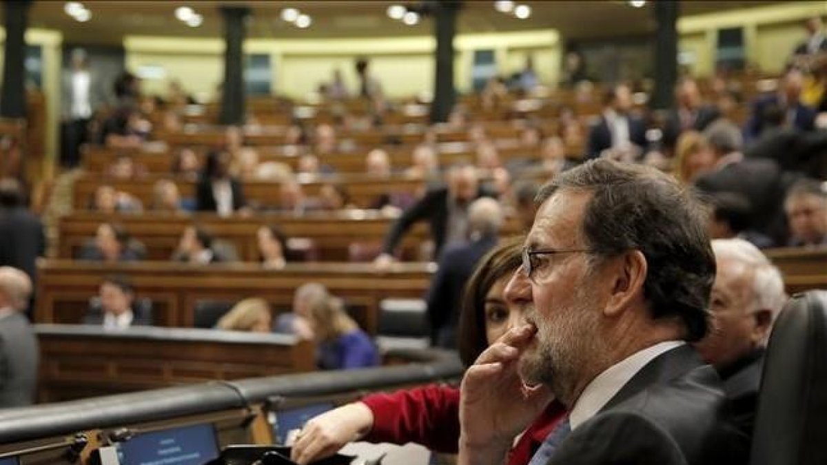 El presidente del Gobierno en funciones, Mariano Rajoy, en la sesión constitutiva del Congreso, el pasado 13 de enero.-JOSÉ LUIS ROCA