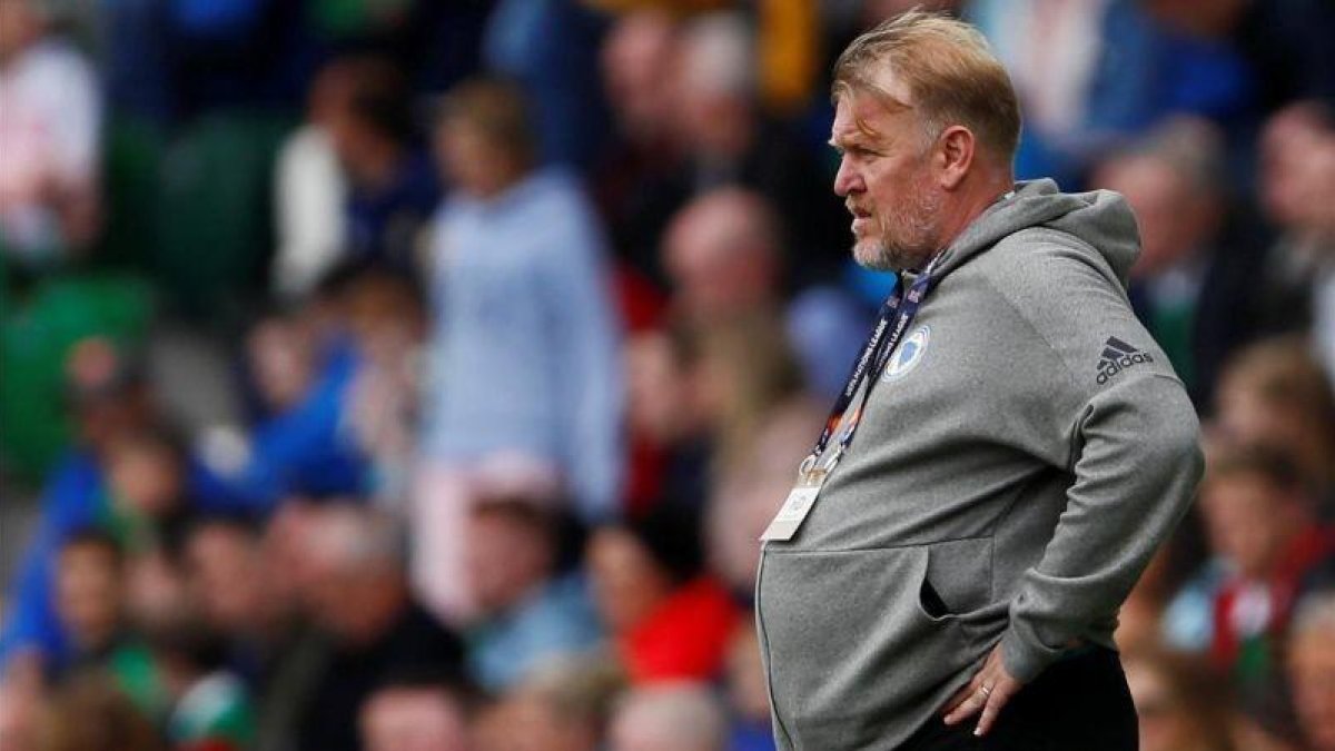 Prosinecki, durante el partido de Bosnia ante Irlanda del Norte.-JASON CAIRNDUFF (REUTERS)
