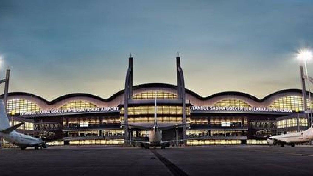 Aeropuerto de Estambul.-