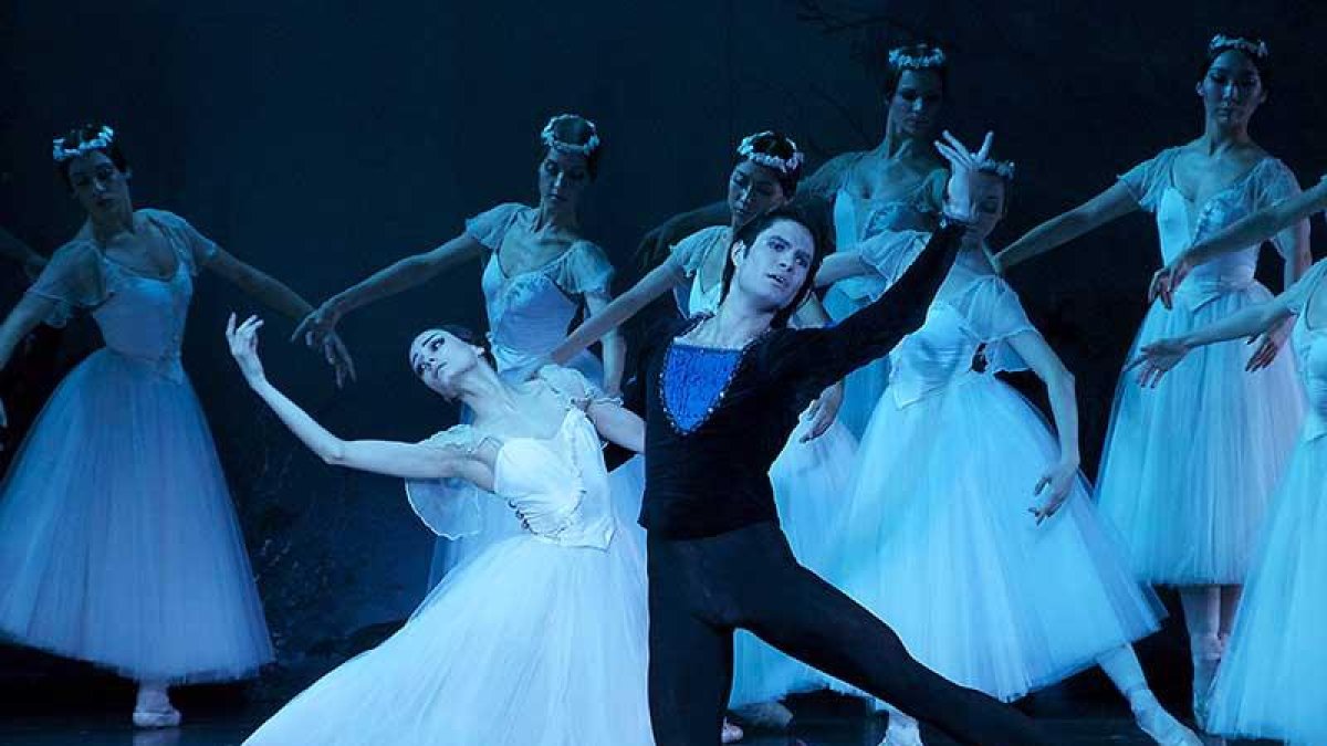 El Ballet Nacional Ruso mantiene la esencia de la danza clásica en ‘Giselle’.-
