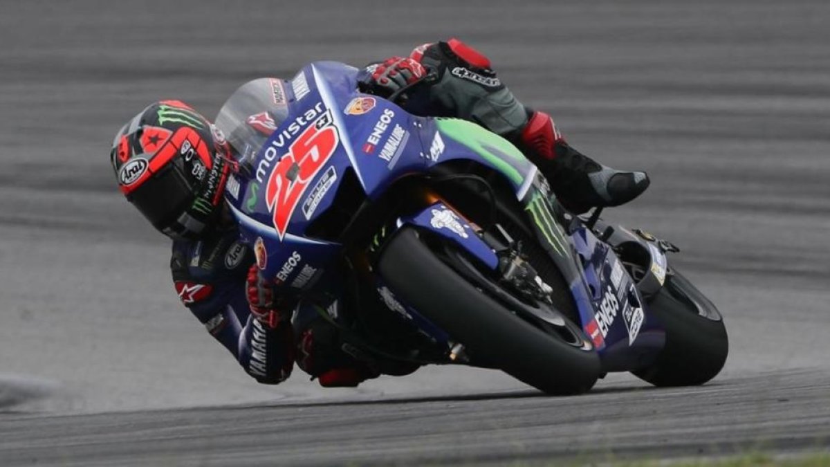 El catalán Maverick Viñales (Yamaha), en su vuelta rápida de hoy en Sepang (Malasia).-ALEJANDRO CERESUELA