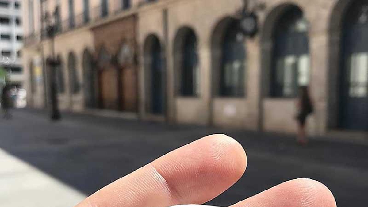 El primer ‘pez atípico’ se ha dejado en el Teatro Principal de Burgos.-ECB