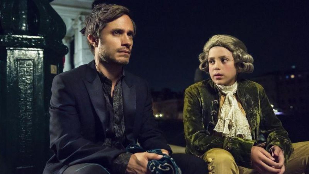 Gael García Bernal, a la izquierda, en la serie.-AP / CHRISTOPHER RAPHAEL