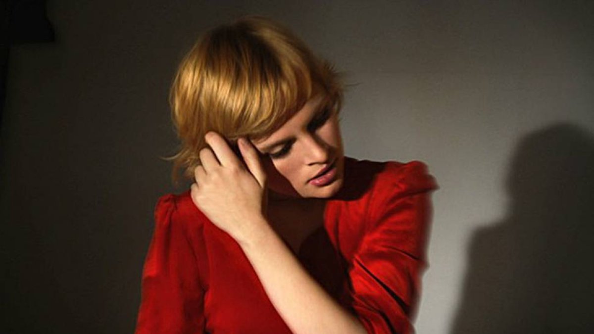 Ólöf Arnalds estará acompañada por el bajista Skúli Severrisson.-