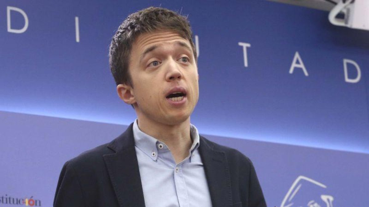 Errejón, en la rueda de prensa en la que anunció su renuncia al escaño en el Congreso de los Diputados.-DAVID CASTRO