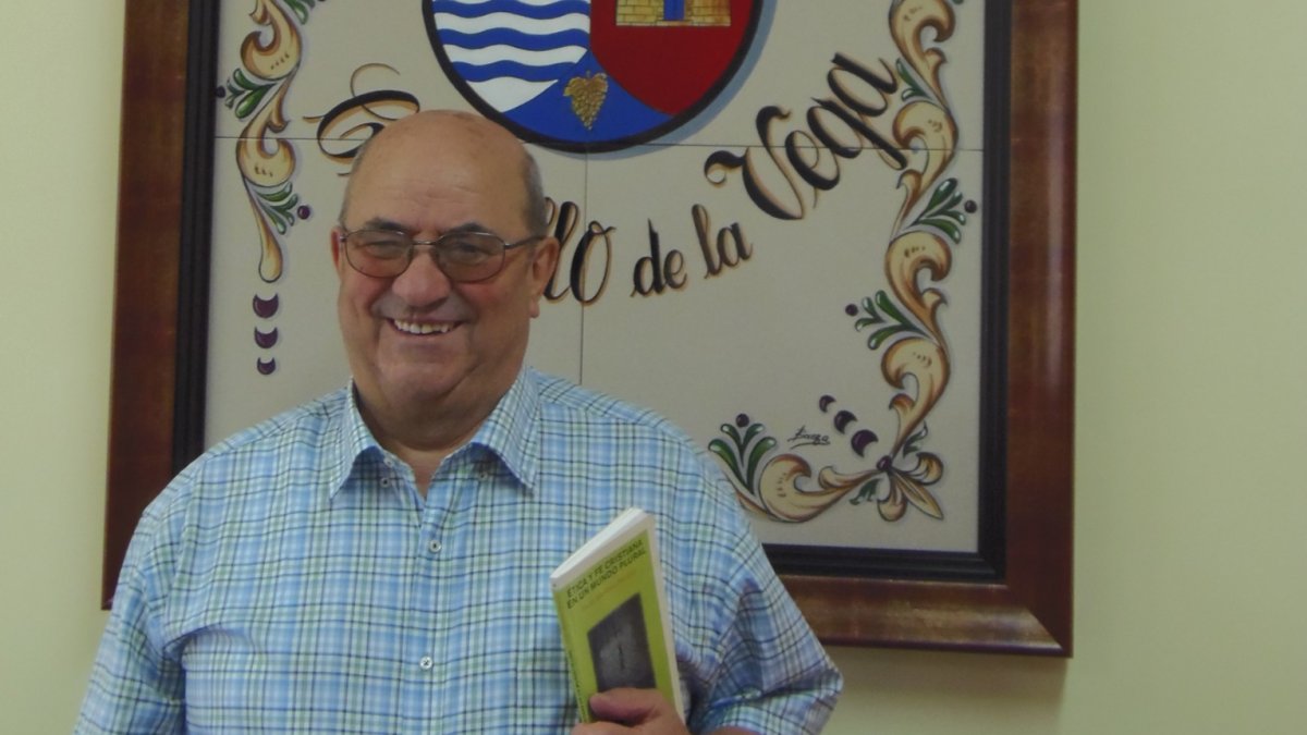 Juan José Gutiérrez Rogero ha sido alcalde de Castrillo de la Vega durante 34 años