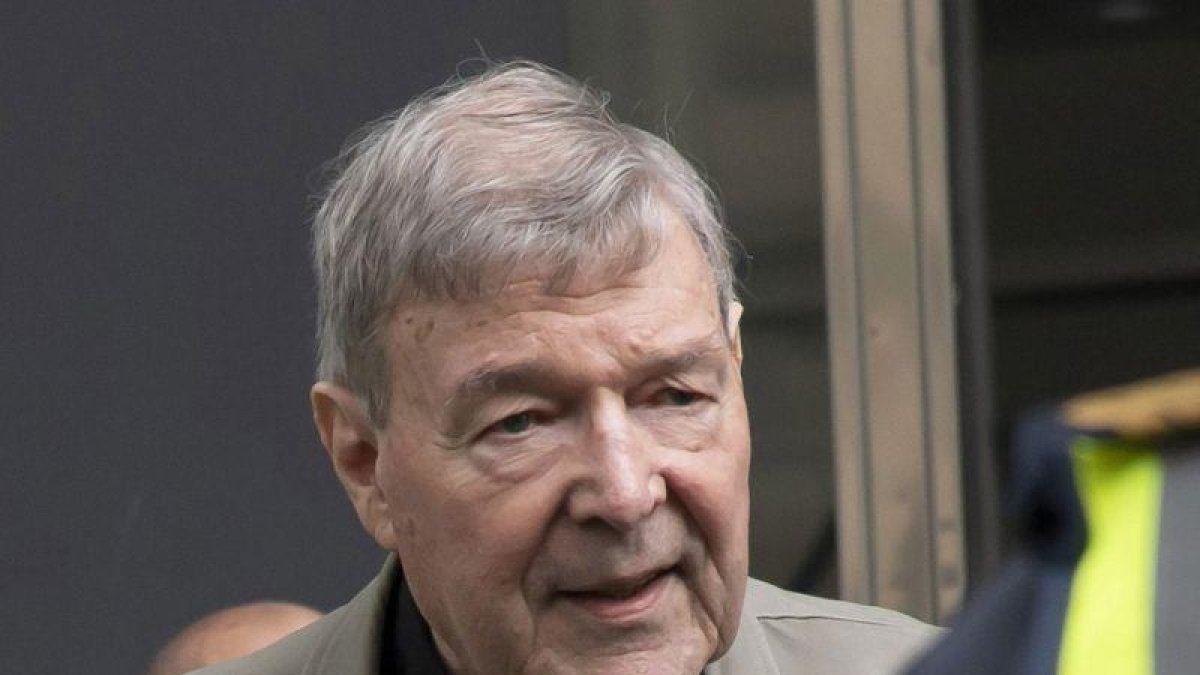 George Pell condenado a seis años de cárcel.-AP