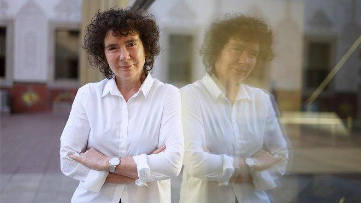 La escritora británica Jeanette Winterson, en Barcelona.-SERGI CONESA