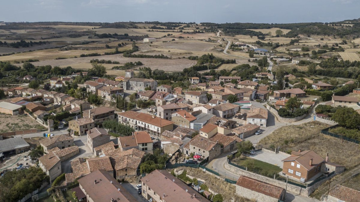 Vista general de Modúbar de la Emparedada. ISRAEL L. MURILLO