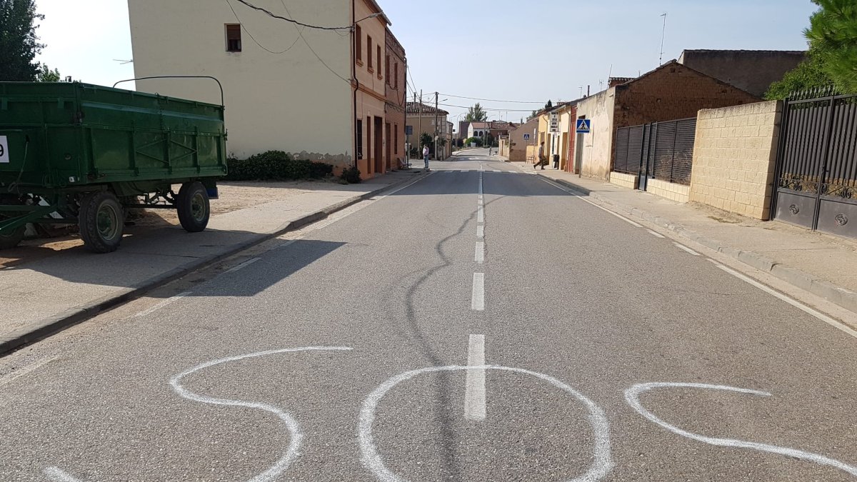 Pintada en una calle de Sotillo de la Ribera. ECB