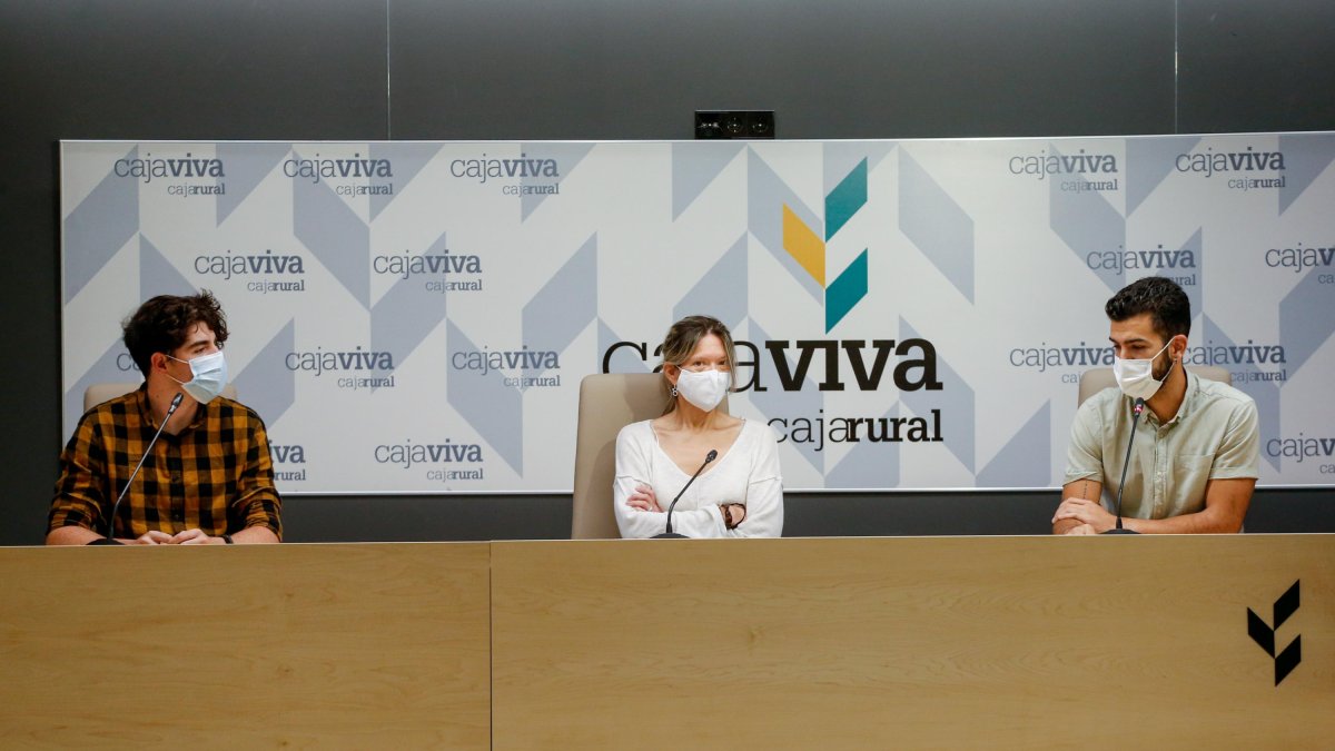 Ismael Rubio, Mercedes Rodríguez y Daniel Guantes en la presentación del Festival 'Música Viva' en el salón de actos de la Fundación Caja Rural.