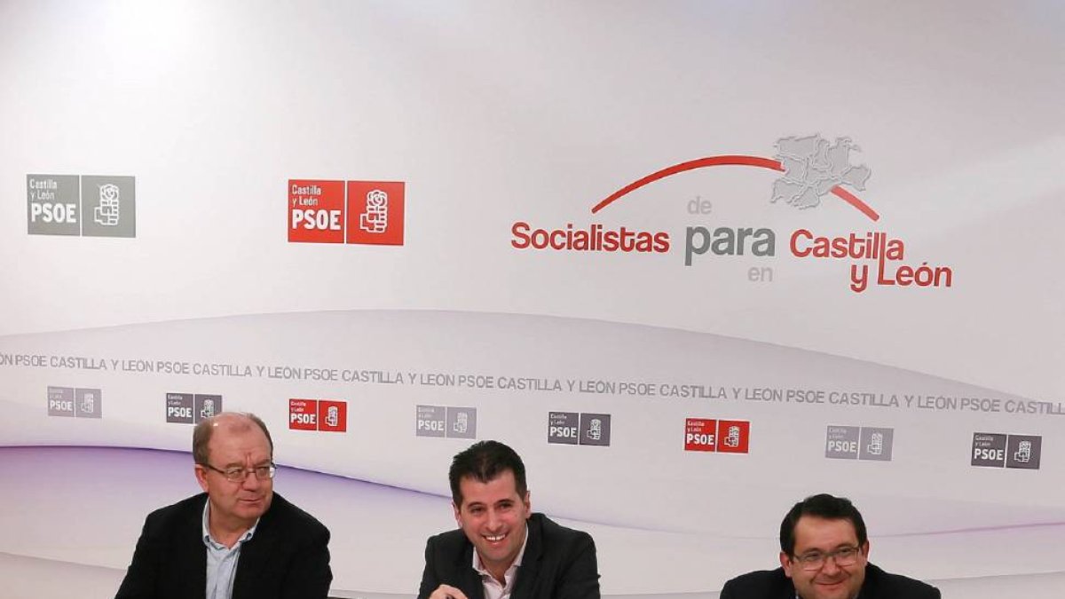 El secretario del PSCyL-PSOE, Luis Tudanca, se reúne con representantes de organizaciones agrarias de la Comunidad-Ical